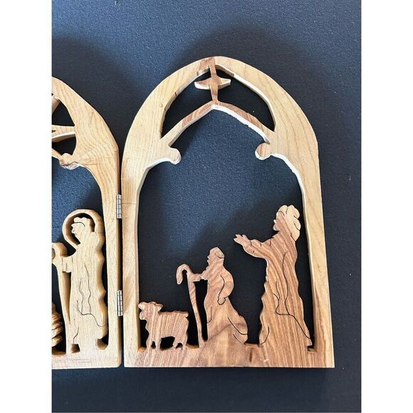 Hand Carved Rosewood Nativity Panel - Picture 6 of 8